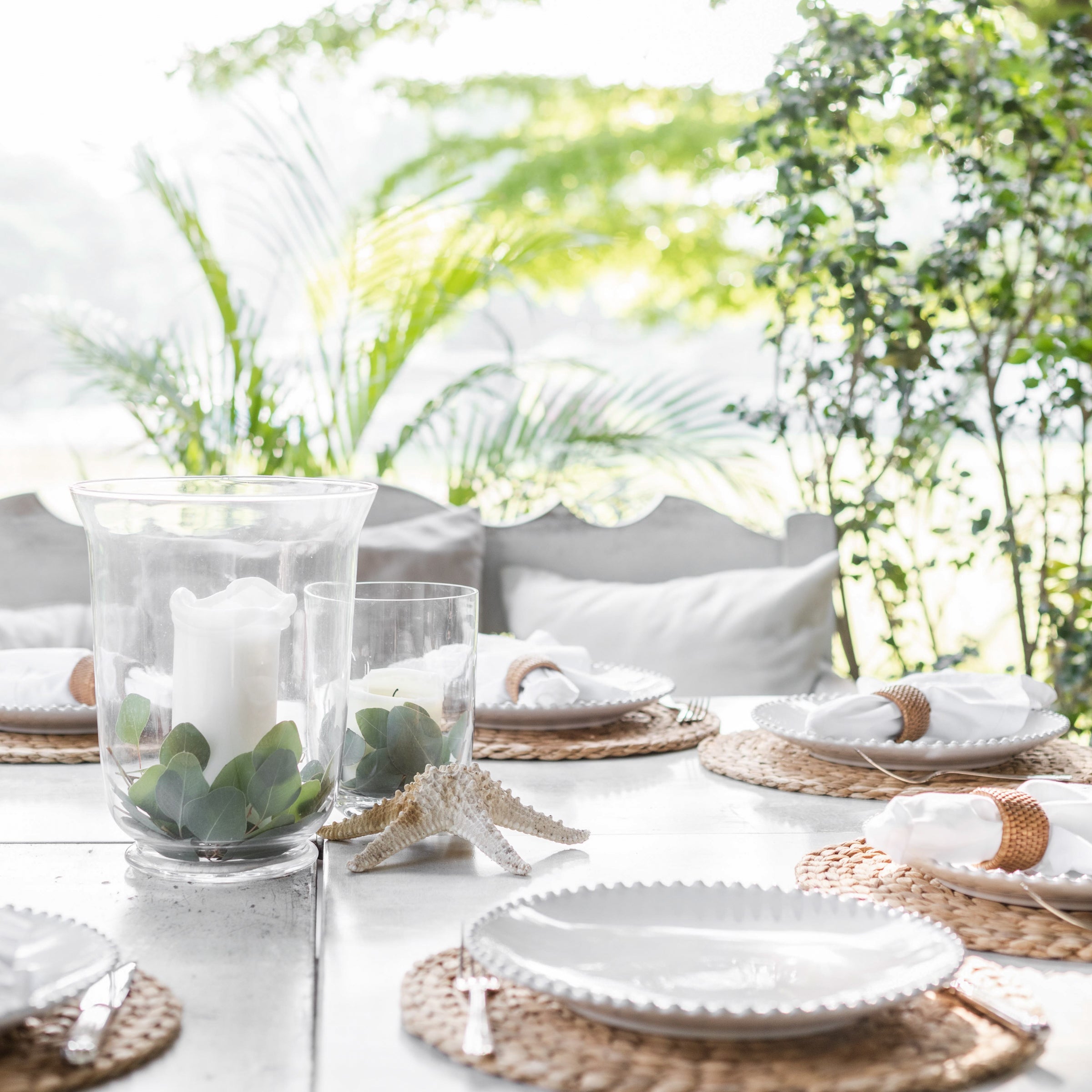 Essential Oils to Enjoy Patio Season
