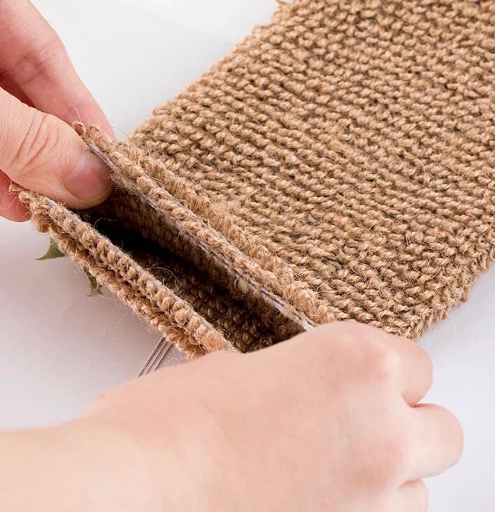 Bath hemp fiber body exfoliating scrubber glove: Charcoal