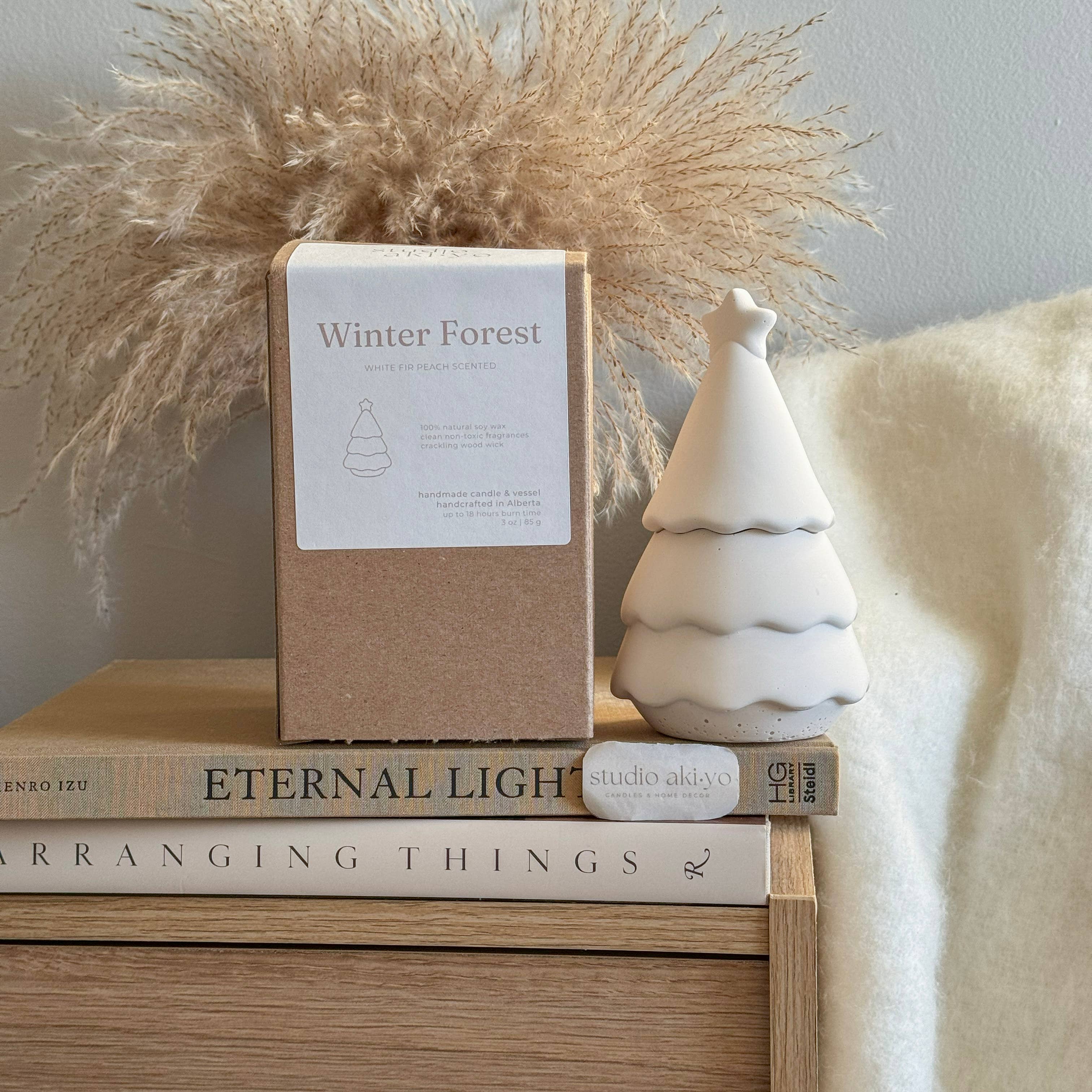 Studio Akiyo - Winter Forest Tree Soy Candle White Fir Peach | Holiday